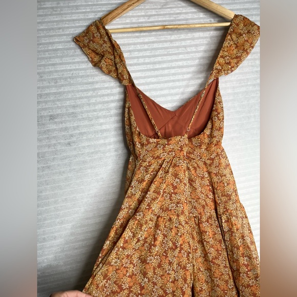 Madewell Georgette Ruffle-Sleeve Midi Dress in Daisy Meadow Size 8
NWT Sundress - Picture 6 of 13